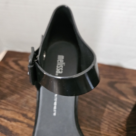 Melissa 100% Recycled PVC Shoes. Size 6. Nearly New Bin11 - Picture 8 of 10